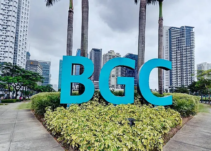 Cozy In Bgc Mckinley B2 * Manila