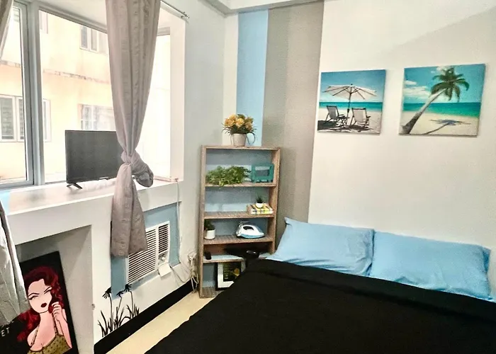 Cozy In Bgc Mckinley B2 Manila