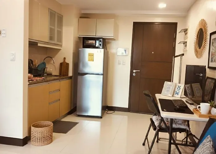 Cozy In Bgc Mckinley B2 Apartamento Manila