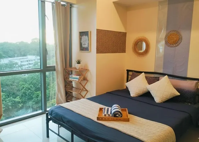 Cozy In Bgc Mckinley B2 *