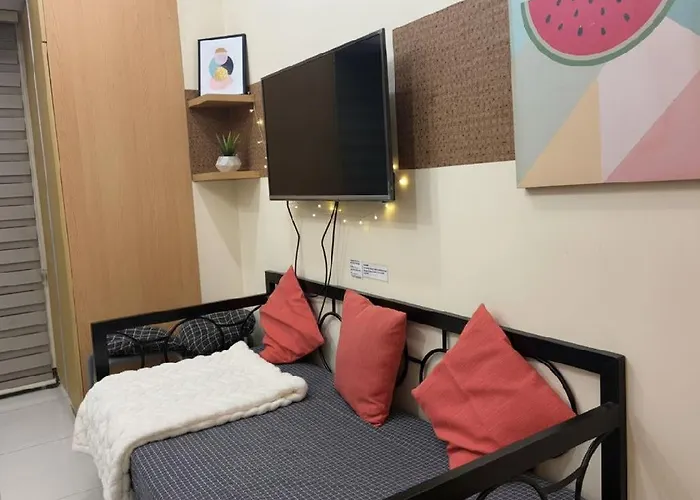 Cozy In Bgc Mckinley B2 Manila